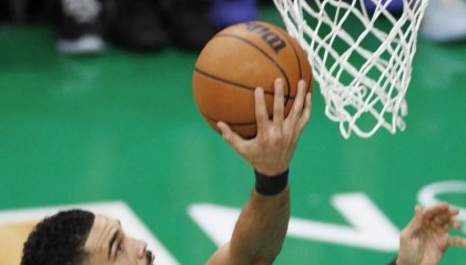 开云体育app-广东队轻取爵士，塔图姆点燃赛场