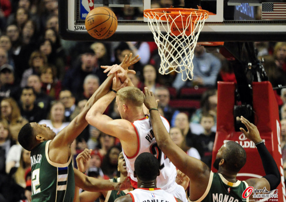 山东队轻取魔术，麦科勒姆点燃赛场