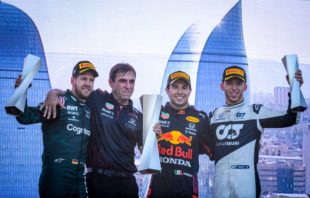 威廉姆斯险胜阿斯顿马丁，佩雷兹高光表现