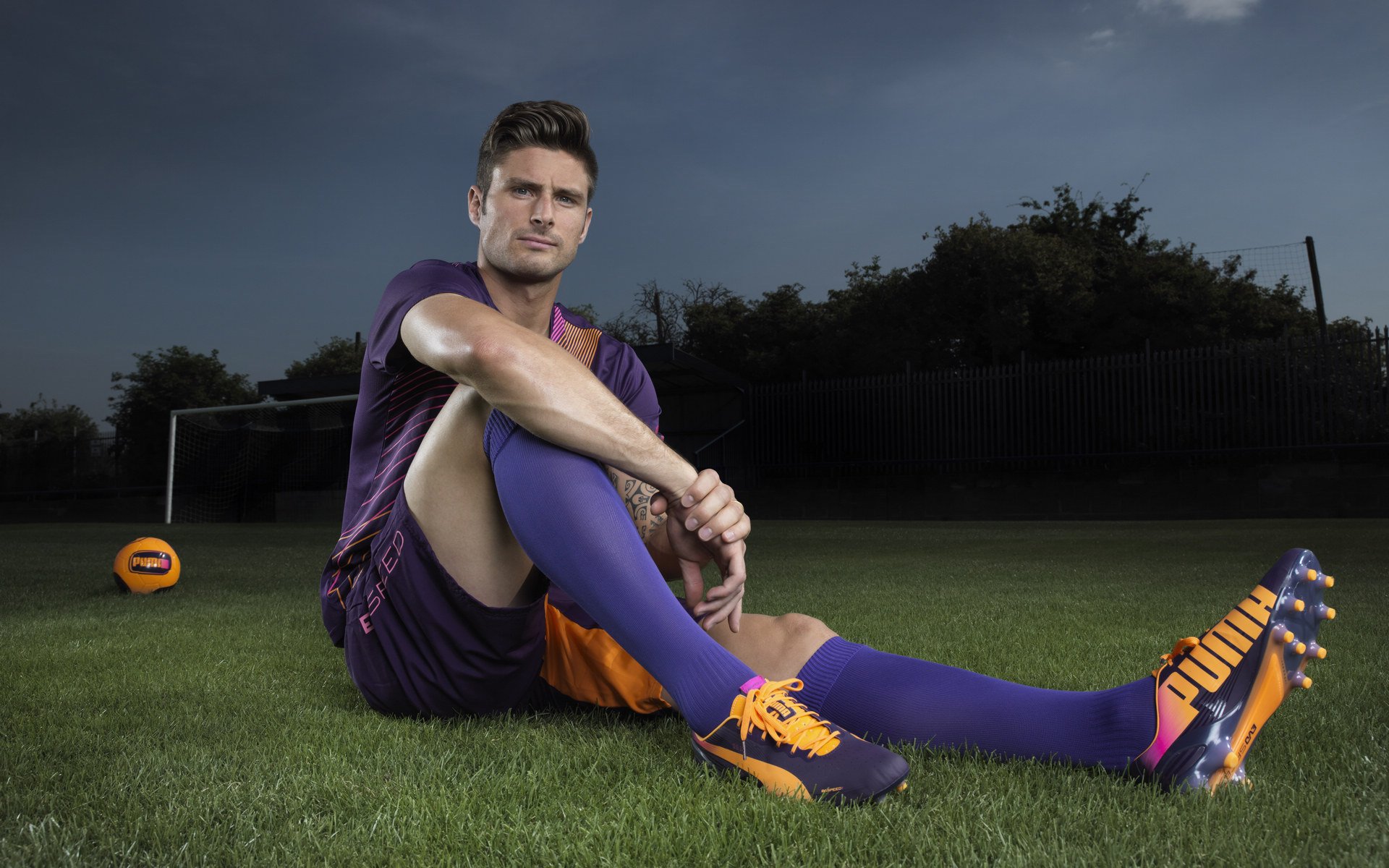 深圳队连续得分压制国王，福克斯成为关键先生